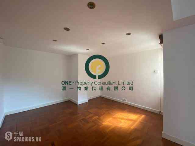 Mid Levels West - Realty Gardens 08
