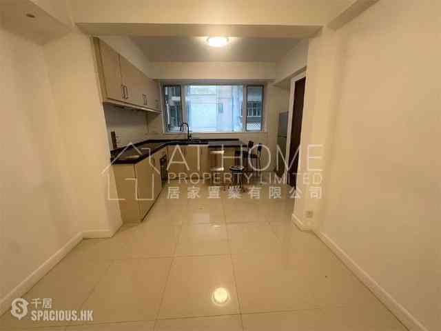 Sheung Wan - 109-111, Wing Lok Street 05