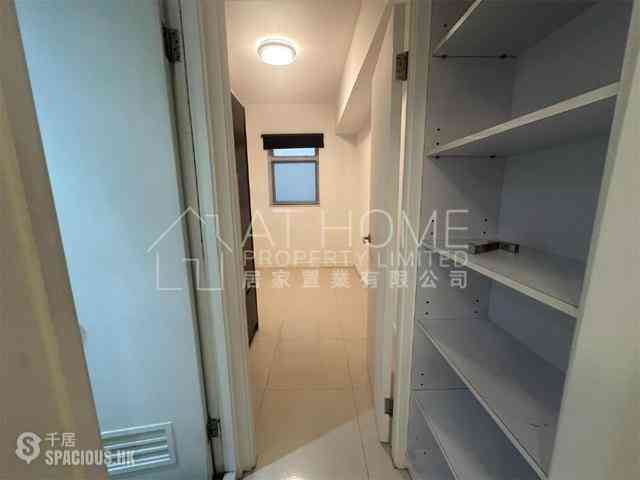Sheung Wan - 109-111, Wing Lok Street 07