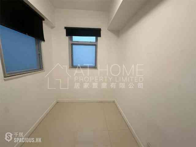Sheung Wan - 109-111, Wing Lok Street 09