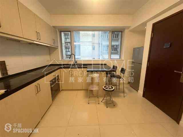 Sheung Wan - 109-111, Wing Lok Street 10