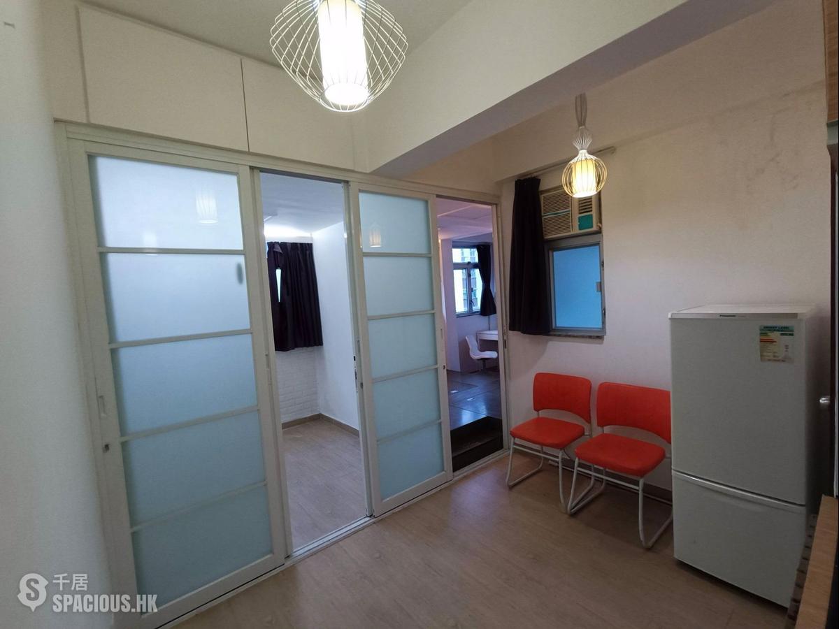 Quarry Bay - Tak Lee Building 01