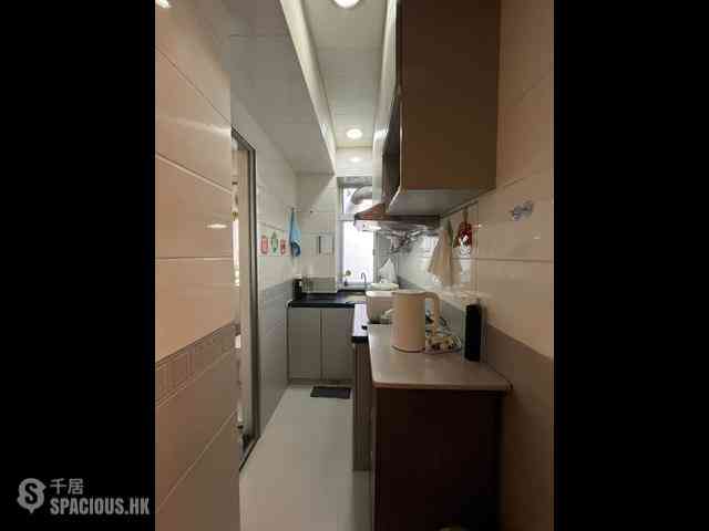 Central - 77-81, Hollywood Road 06