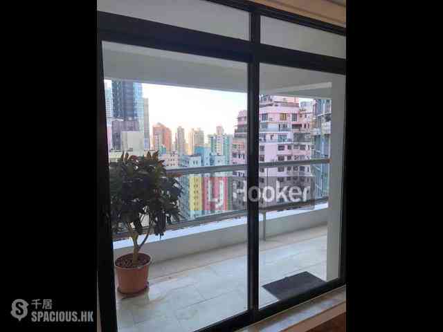 Soho - Albron Court 01