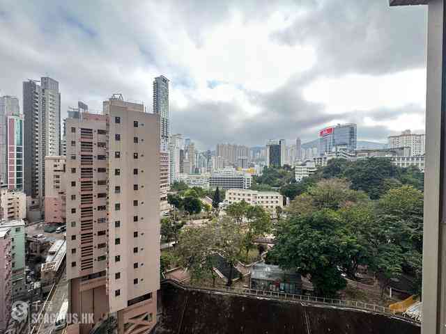 Wan Chai - The Zenith 01