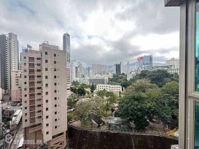 Wan Chai - The Zenith 02
