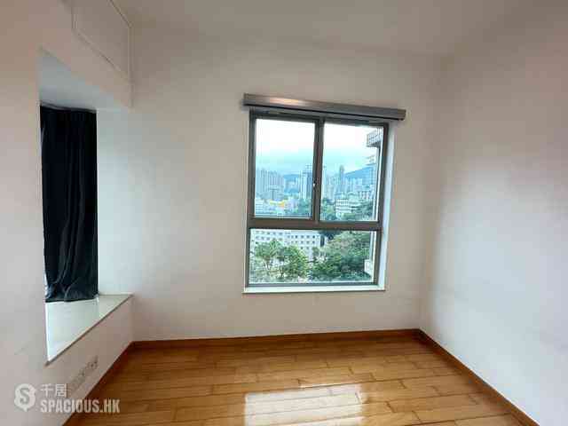 Wan Chai - The Zenith 06