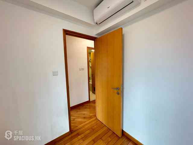 Wan Chai - The Zenith 07