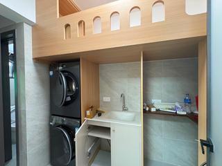 Mid Levels Central - Merry Court 02