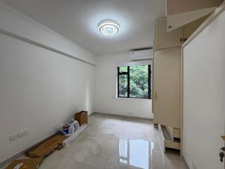 Mid Levels Central - Merry Court 04