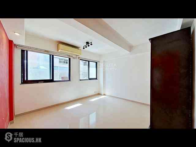 Sai Ying Pun - 1-3, Leung I Fong 05