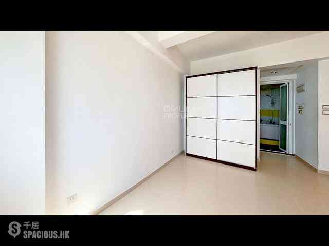 Sai Ying Pun - 1-3, Leung I Fong 13