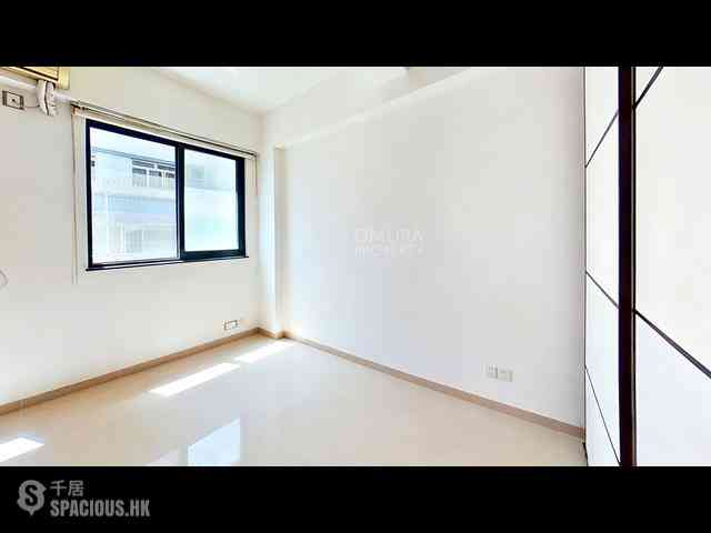 Sai Ying Pun - 1-3, Leung I Fong 15