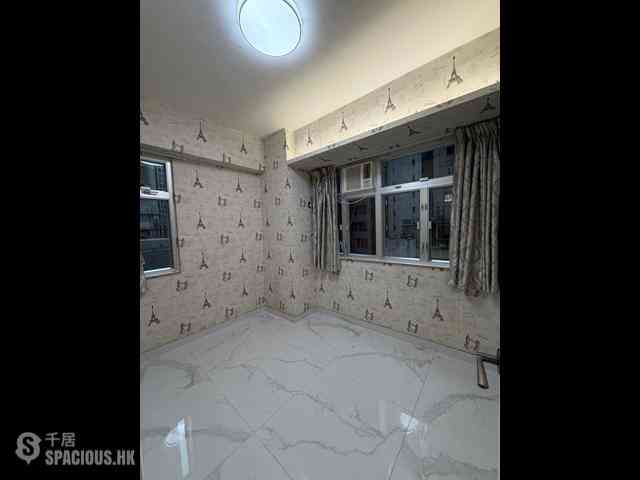 Wan Chai - Gold Jade Mansion 06