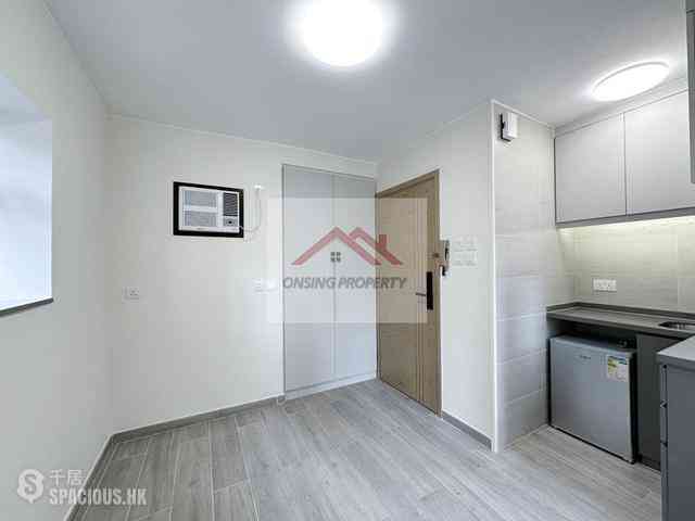 Soho - Yuppie Tel 02