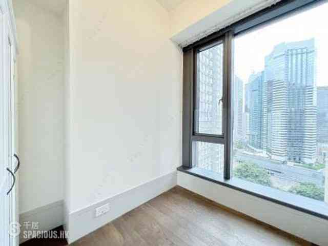 Wan Chai - Eight Star Street 05