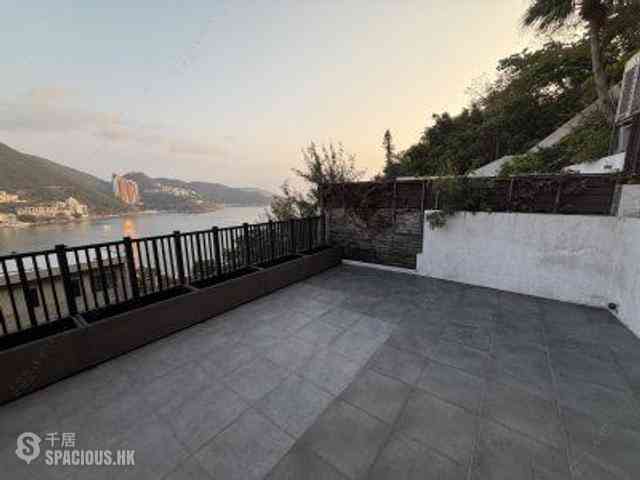 Repulse Bay - The Beachfront 02