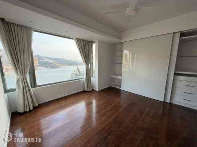Repulse Bay - The Beachfront 04