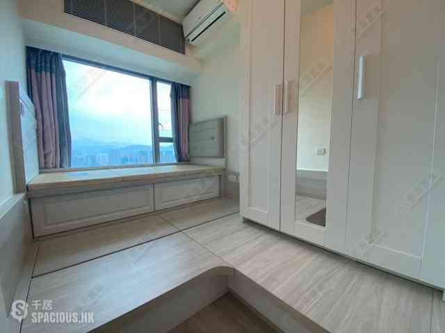 West Kowloon - Sorrento 09