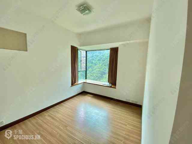 Mid Levels Central - Hillsborough Court 03