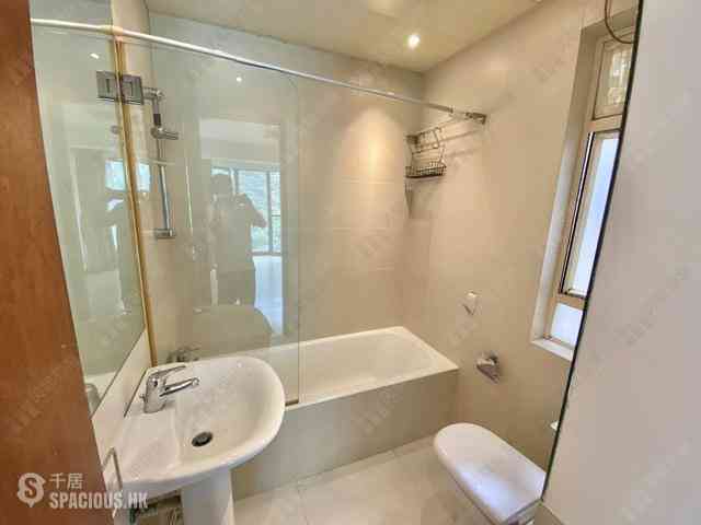 Mid Levels Central - Hillsborough Court 06
