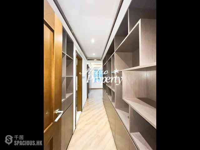 Mid Levels Central - Goldwin Heights 03