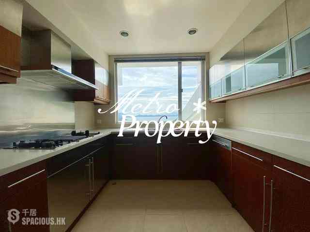 Chung Hom Kok - Horizon Lodge 02