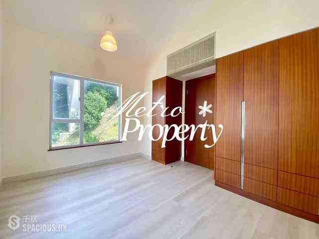 Chung Hom Kok - Horizon Lodge 04