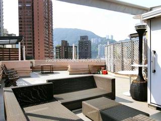 Happy Valley - Full View Court 03