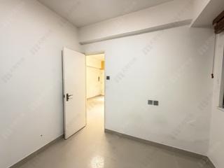 Wan Chai - Tonnochy Towers 06