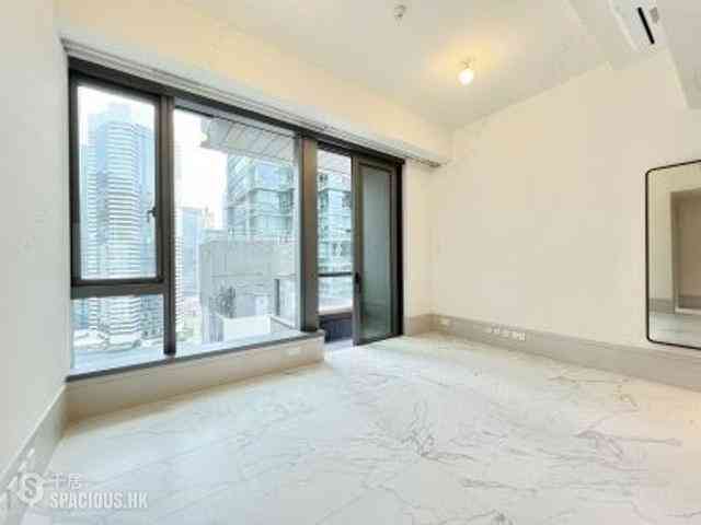 Wan Chai - Eight Star Street 04