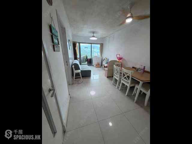 Tung Chung - Caribbean Coast Phase 3 Carmel Cove Tower 10 01