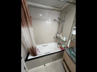 Tung Chung - Caribbean Coast Phase 3 Carmel Cove Tower 10 04