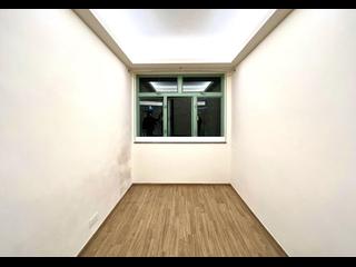 Ho Man Tin - Yee King Building 04