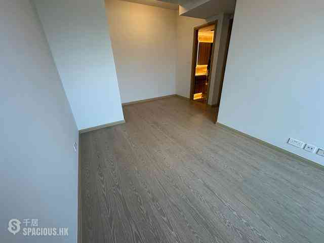 Wong Chuk Hang - The Southside Phase 4B 03
