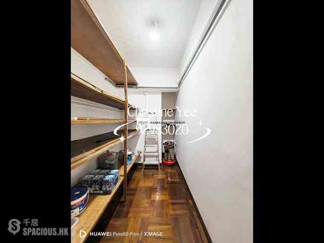 Happy Valley - Antonia House 11