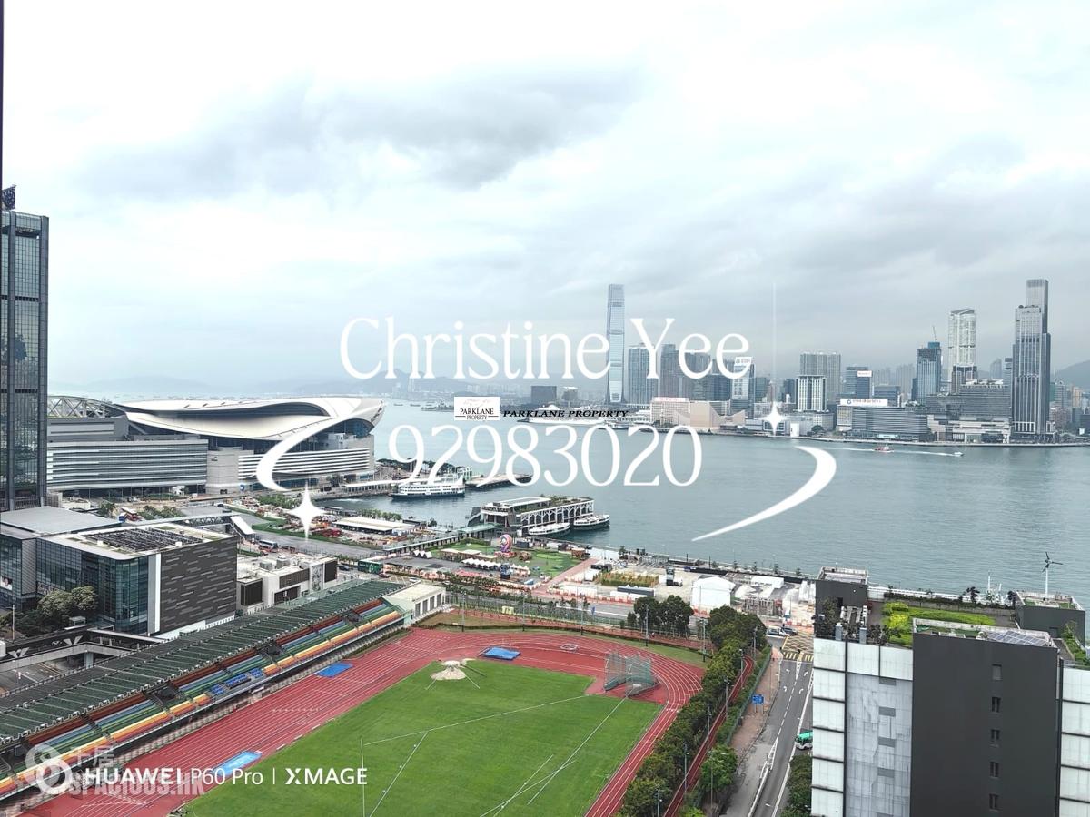 Wan Chai - The Gloucester 01