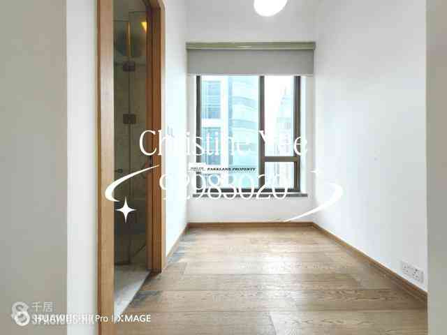 Wan Chai - The Gloucester 10