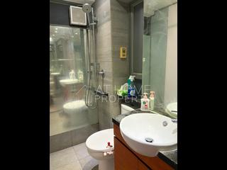 Sheung Wan - Urbana 38 03