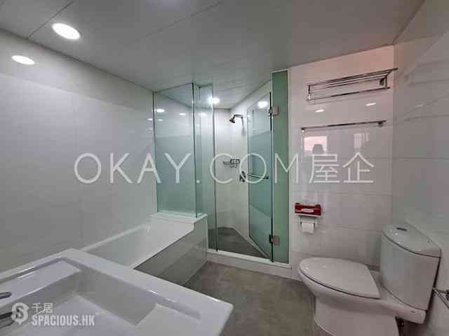 Wan Chai - Convention Plaza Apartments 07