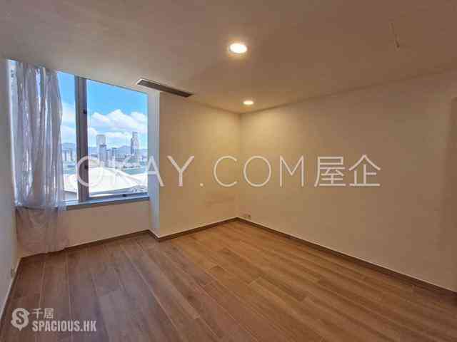 Wan Chai - Convention Plaza Apartments 08