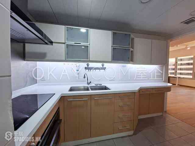 Wan Chai - Convention Plaza Apartments 11