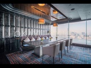 Wan Chai - The Gloucester 12