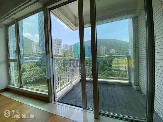 Happy Valley - The Altitude 02