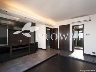 Mid Levels Central - The Grand Panorama 06