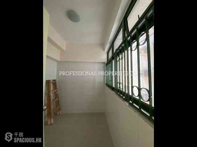 Mid Levels Central - Robinson Place 07