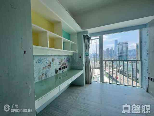 Tai Kok Tsui - Harbour Green 05