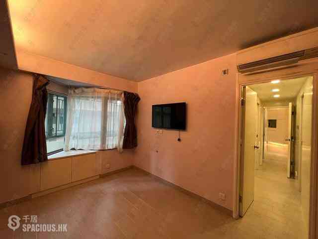Mid Levels Central - Goldwin Heights 05