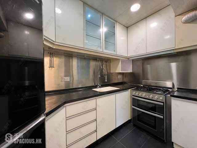Mid Levels Central - Goldwin Heights 10