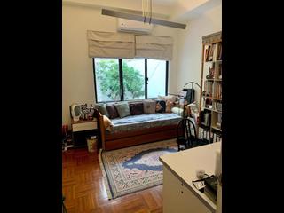Chung Hom Kok - Cypresswaver Villas 02